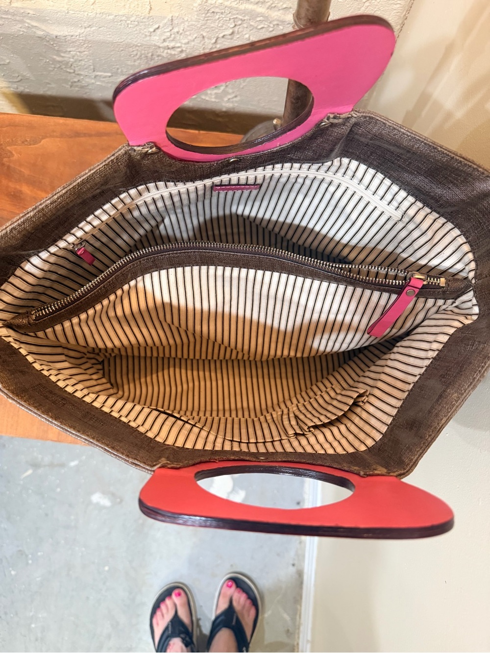 kate spade brown Tote with Pink Wooden Handle - Picture 7 of 10